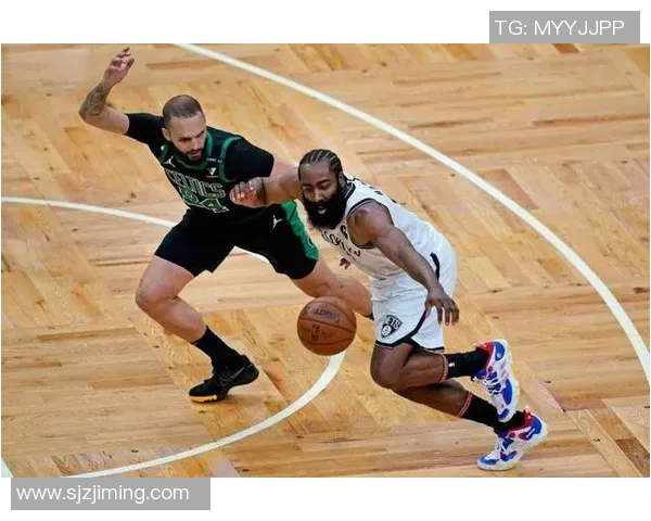 武汉篮球队与南京篮球队的比赛节奏分析与战术复盘 武汉篮球队与南京篮球队的比赛节奏分析与战术复盘